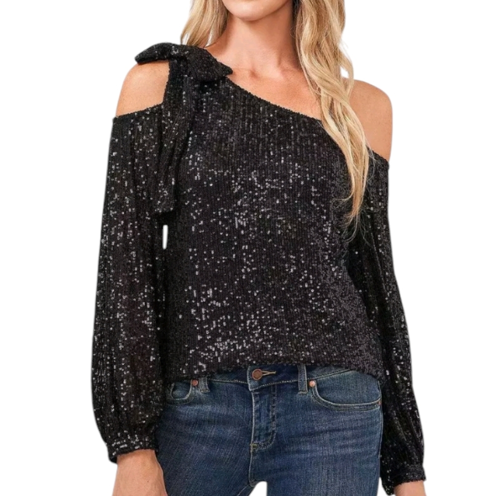 Cece Sequin blouse . Black , blue